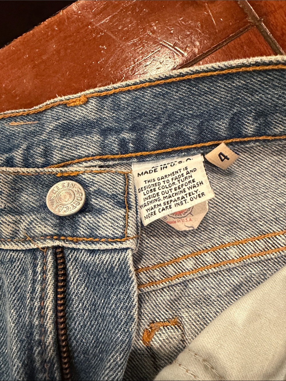 Calvin Klein Jeans Vintage Wash Blue Boyfriend Denim - Picture 3 of 4